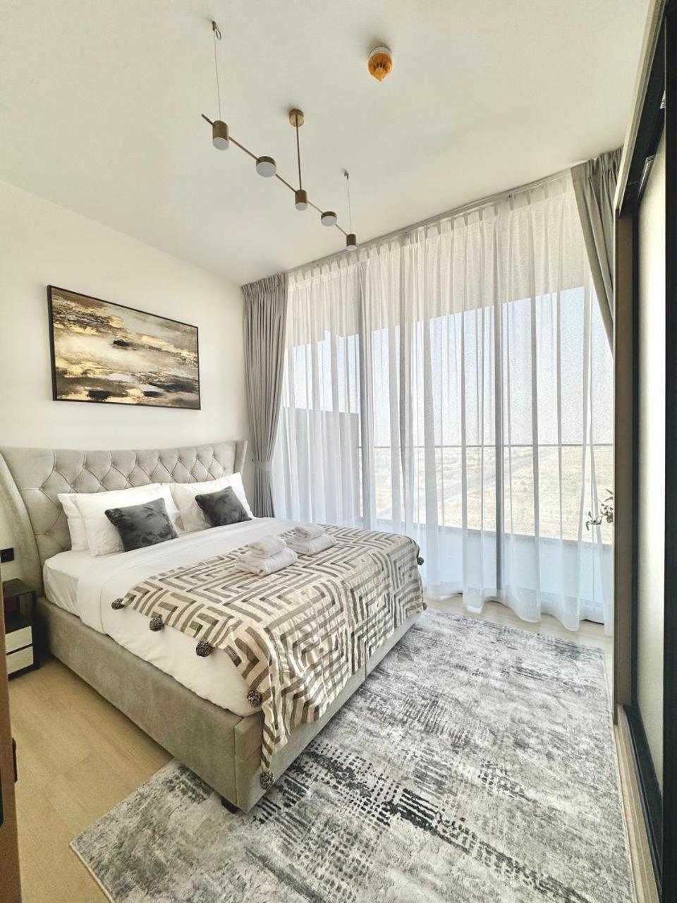Sleek 1br In Jvc Free Parking Pool & Balcony Apartment Dubai