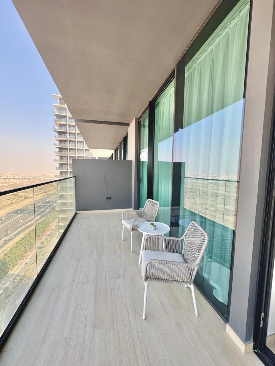 Sleek 1br In Jvc Free Parking Pool & Balcony Dubai